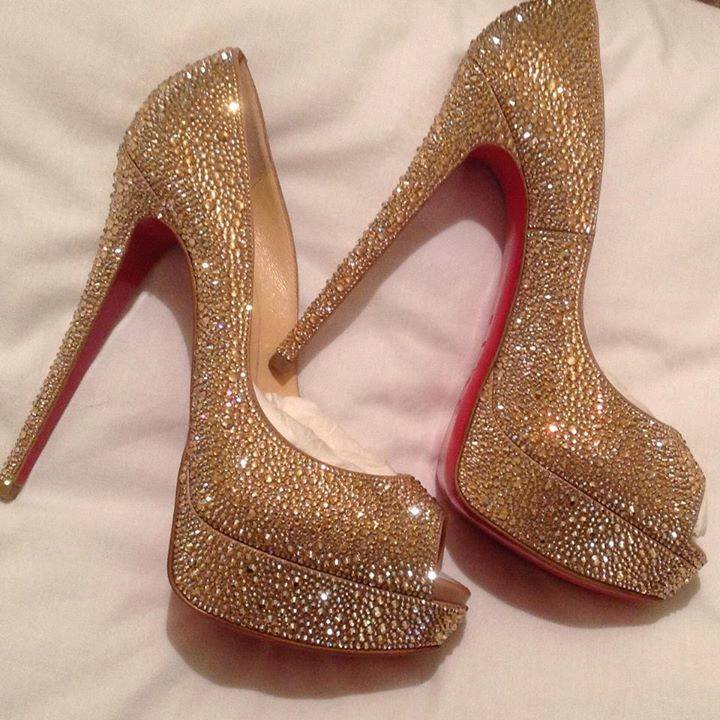 Christian Louboutin Strass Crystal Shoes 38 Size 5 Wedding Shoes. Never worn